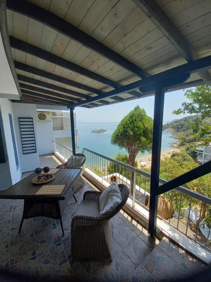 Apartamento Balcony By The Sea PalaiónTsiflíkion Exterior foto